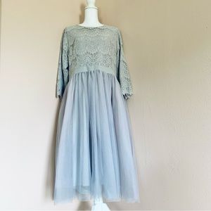 Dainty Jewells Grey Lace 3/4 Sleeves Tulle Dress.